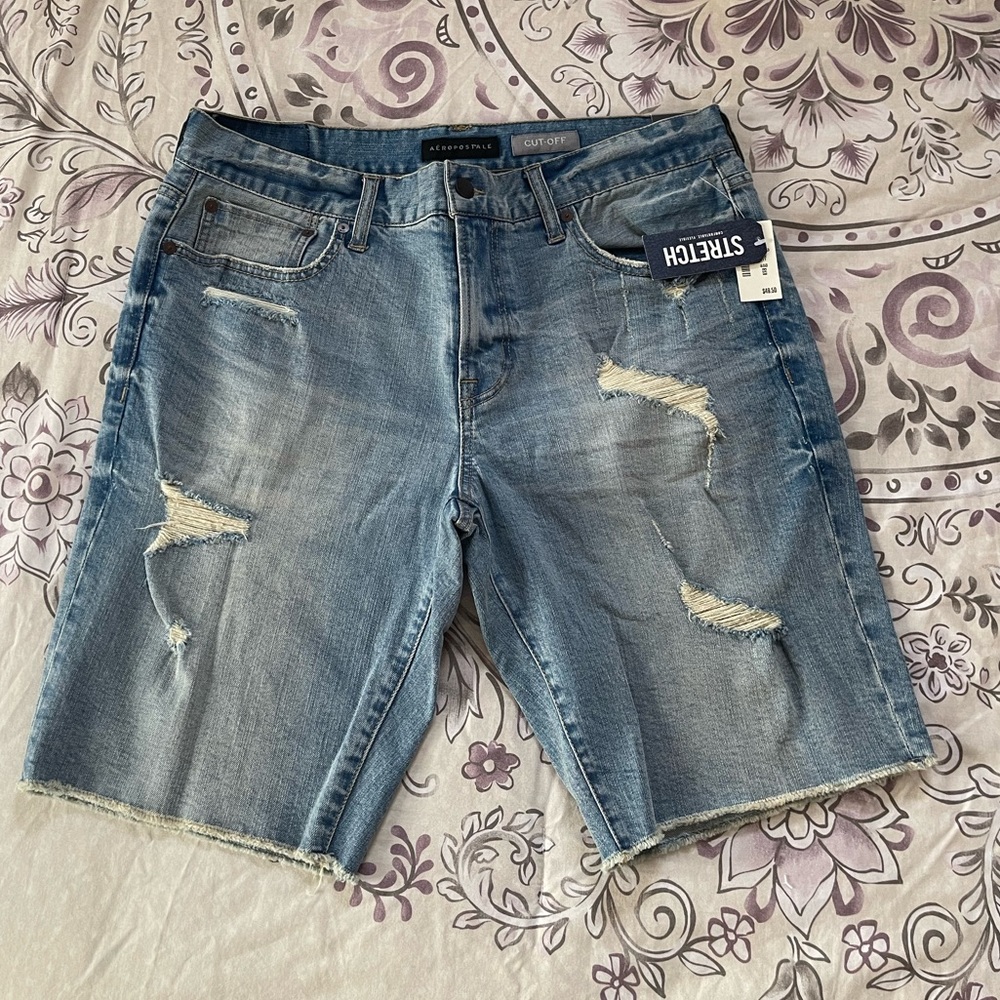 NWT Men’s Cut Off Denim Shorts - size 32